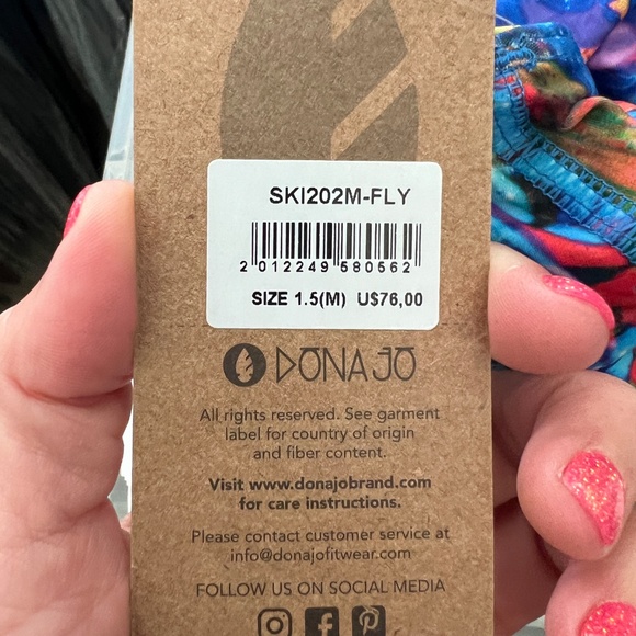 Dona Jo Athletic Skirt “Fly” Multicolor Butterfly Print Skort NWT Size Medium - Picture 3 of 3